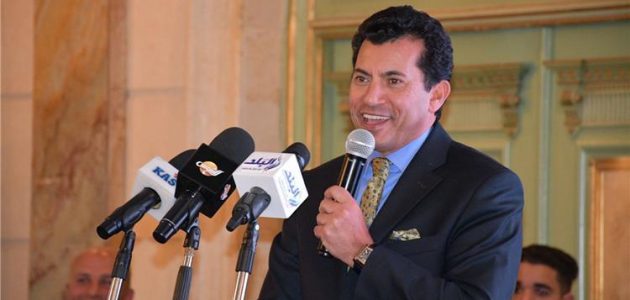 وزير الرياضة: هدفنا تنظيم بطولات عالمية وليس أمم إفريقيا.. و3 جهات تدخلت لإنهاء أزمة الـVAR